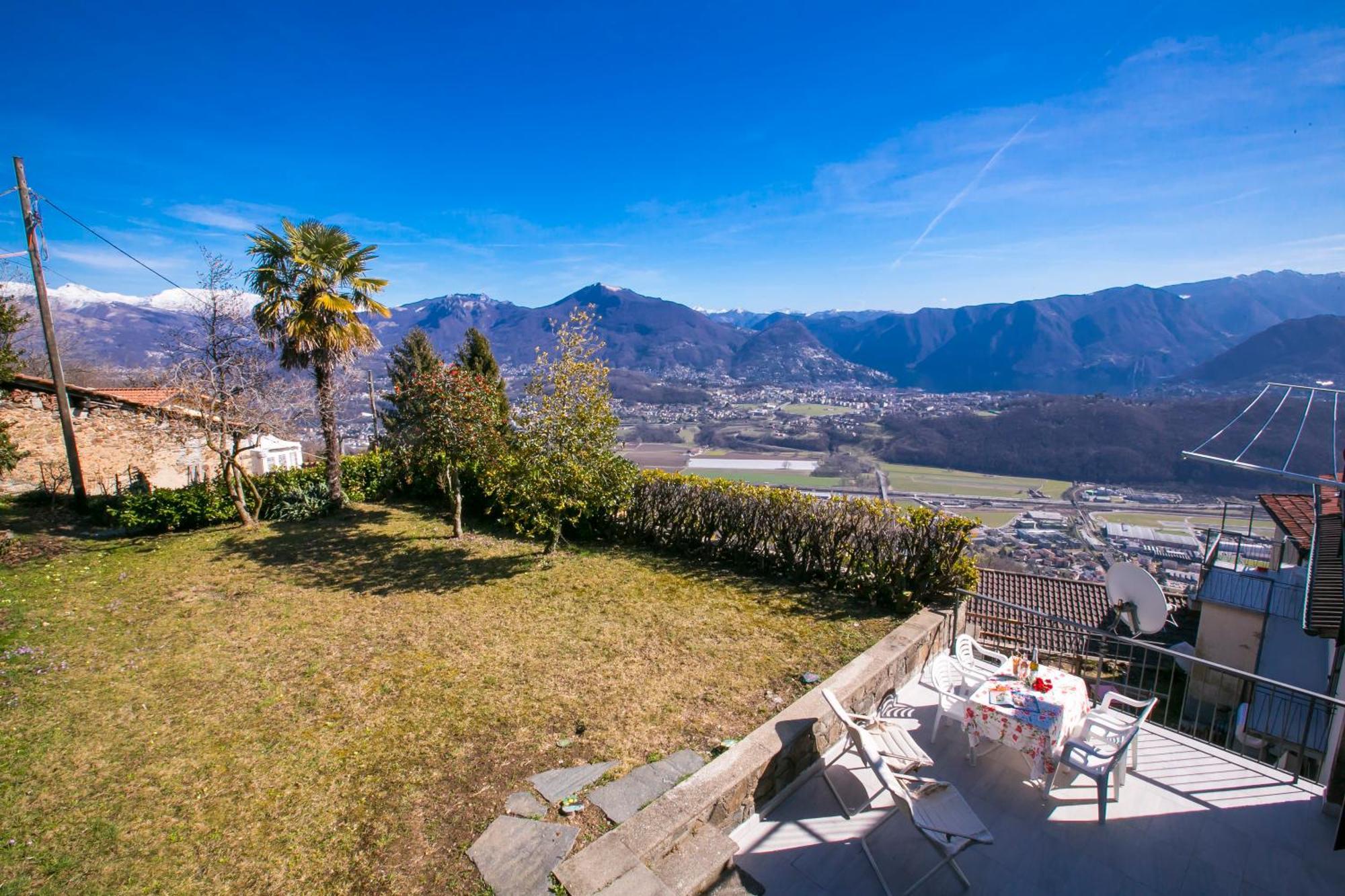 Chalet Cademario - Happy Rentals Exterior photo
